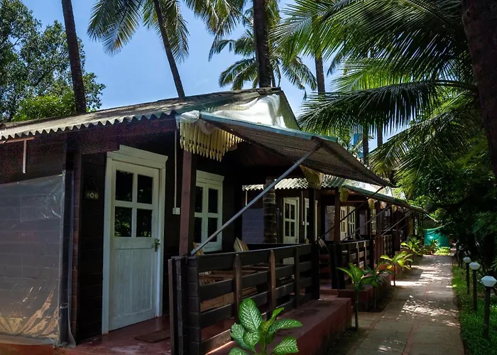 Lotus Feet Beach Resort Morjim